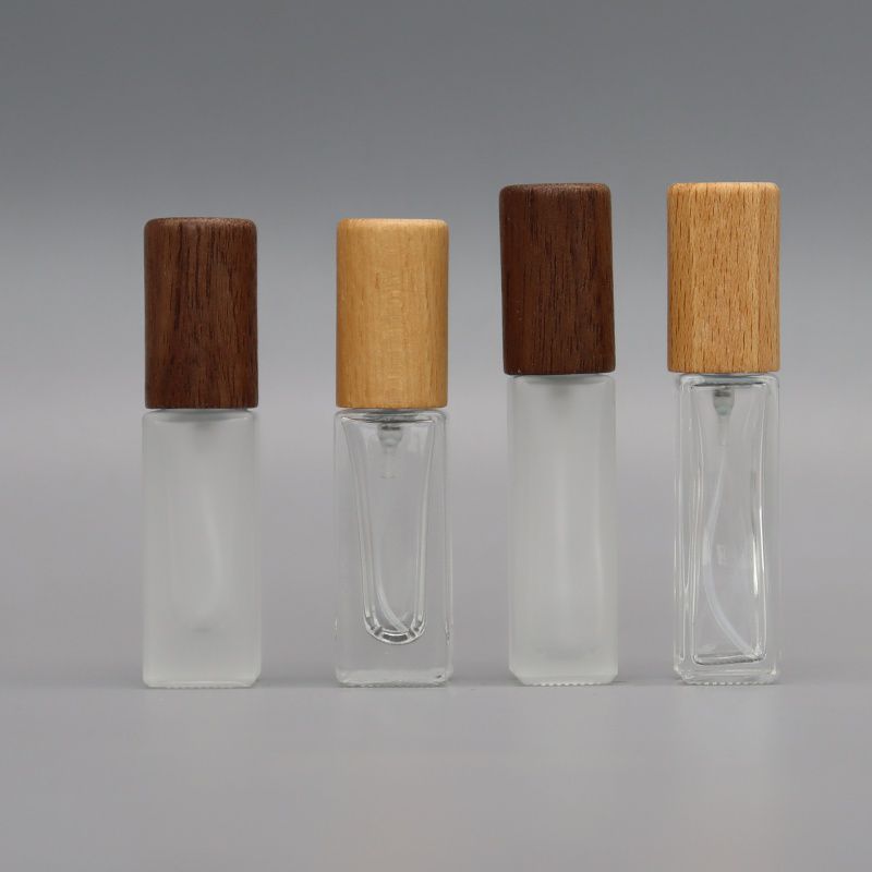 高级香水瓶5ML蒙砂瓶便携式香水分装瓶精致化妆品喷雾瓶玻璃空瓶