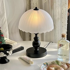 中古は寂しい風の電気スタンドのアメリカの復古の寝室の書斎のヘッドライトの暖かいローマの柱のフランス式の装飾の小さい夜の明かりです。