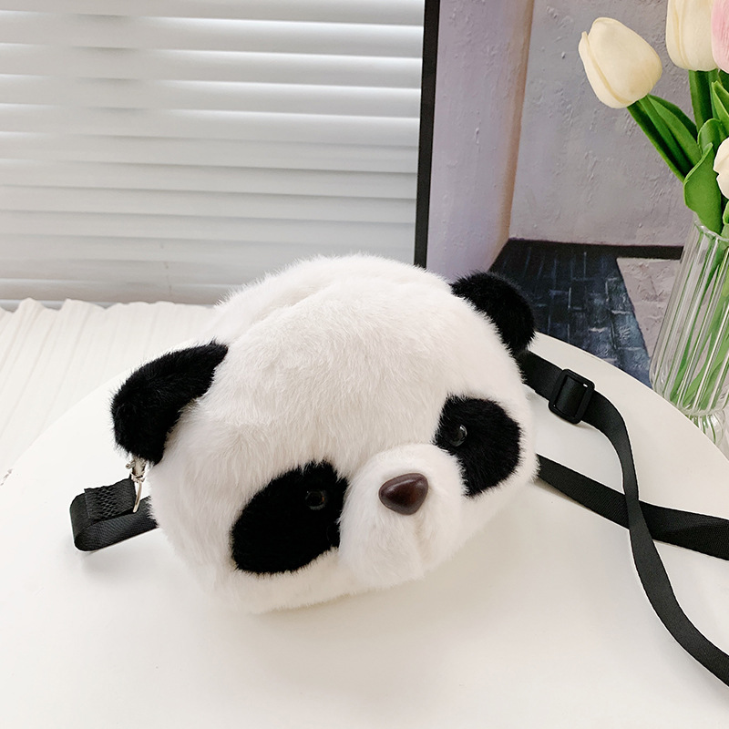 Lindo Bolso pequeño para mujeres 2022 principios de la primavera nueva bolsa de mensajero para niños Panda accesorios de cambio de felpa bolsa de suministro transfronterizo