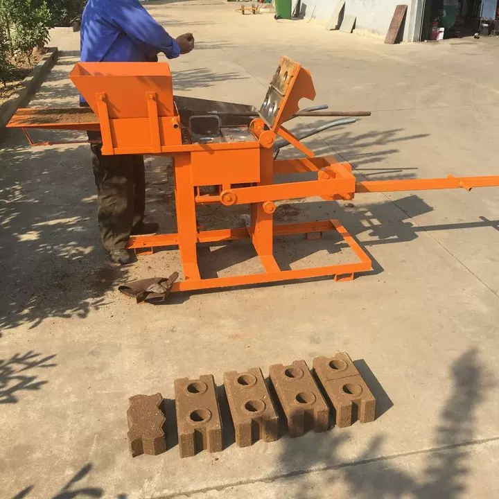 小型空心乐高黏土砖机粘土打砖机黏土制砖机人力手动积木土砖机器