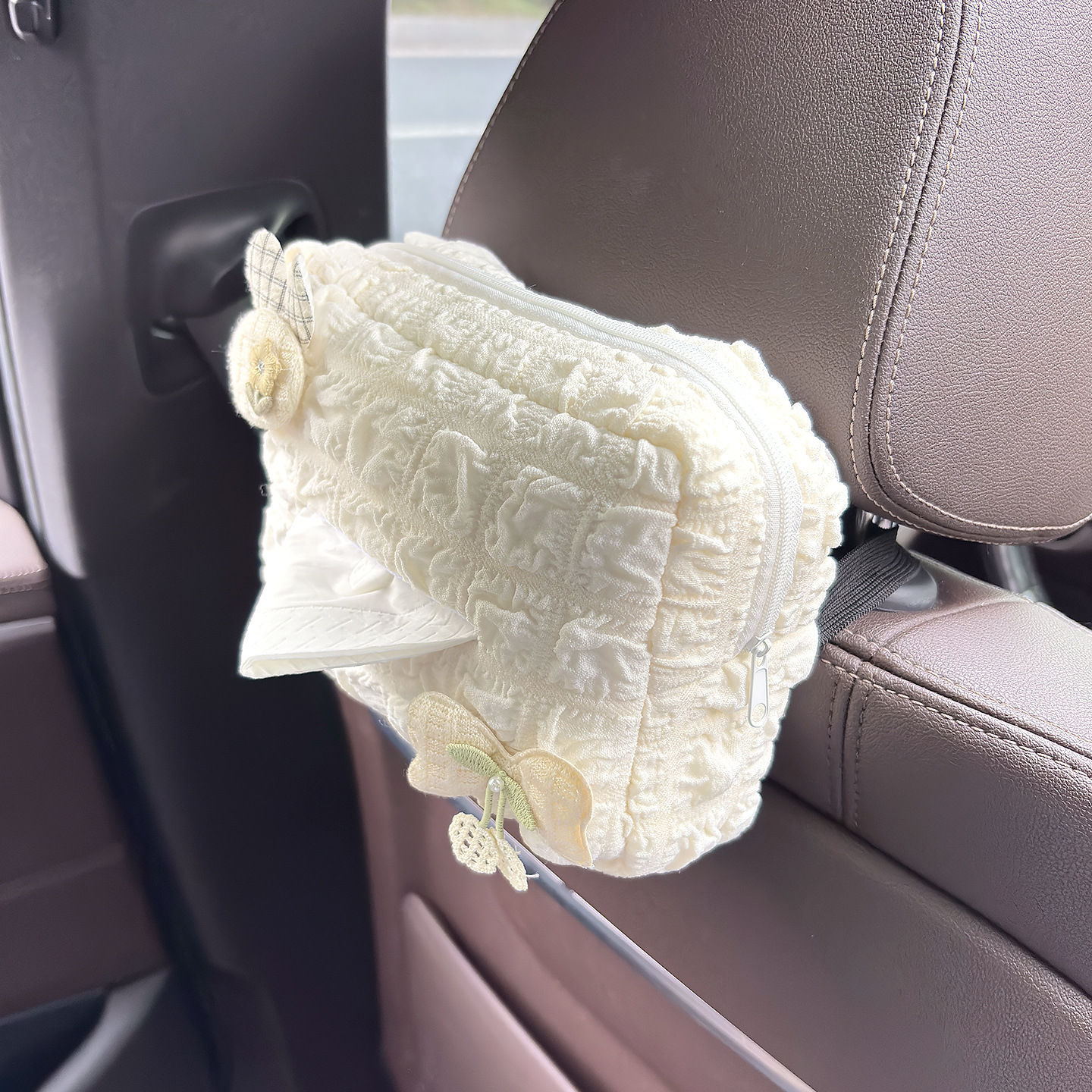 Bow Car Tissue Box Hanging Car Tissue Box Cute Small Fresh Car Interior Armrest Box Paper Tissue Box