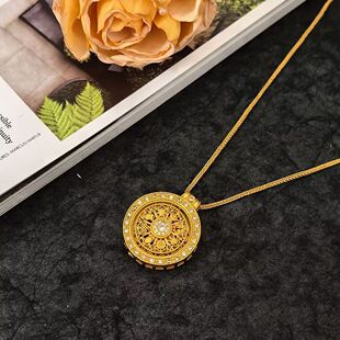 Gold Store Same Style Non-Fading Sand Gold Eight Treasures Compass Necklace Chinese Pendant Rotating Compass Sweater Chain Necklace for Women