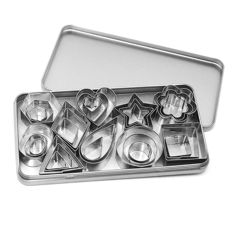 Venta al por mayor de 30 piezas de acero inoxidable molde mini fondant molde geométrico galleta molde de corte herramienta de hornear traje