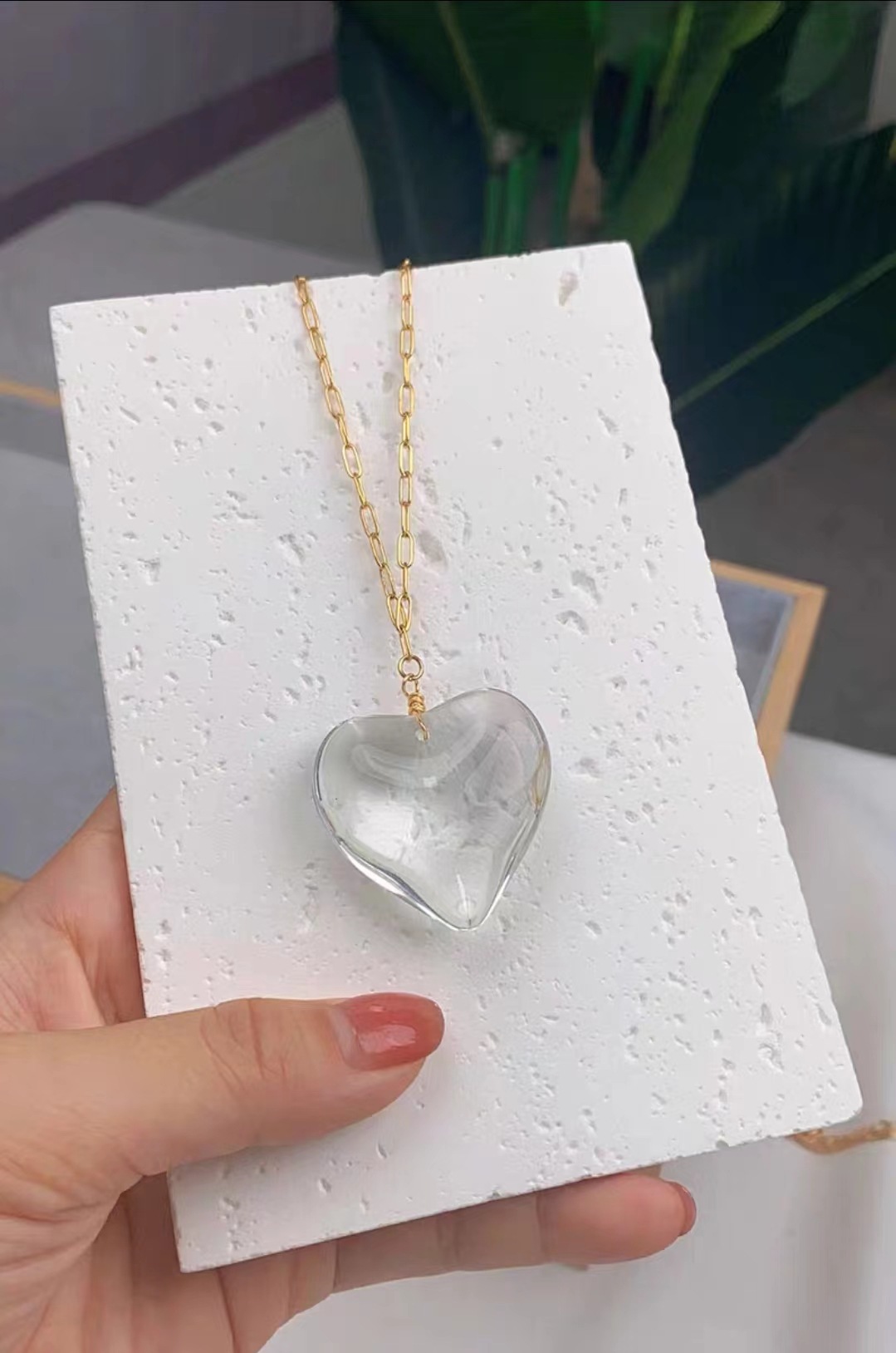 35g Weight glass Pendant Material Pendant Necklace Classification Alloy Chain Material 1 Piece Quantity Daily, Date Occasion glass Material Heart Shape Pattern Women's Gender Handmade Design Sweet Style Sweet Heart Shape Glass Handmade Women's Pendant Necklace 4