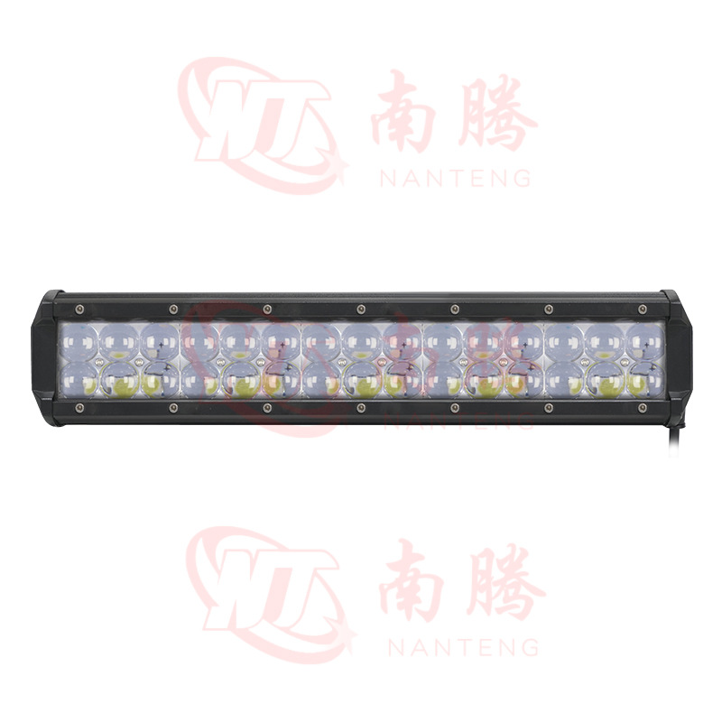 Alto brillo off-road vehículo proyector 4D lente tira luz de trabajo luz LED coche luz camión ingeniería playa luz del coche