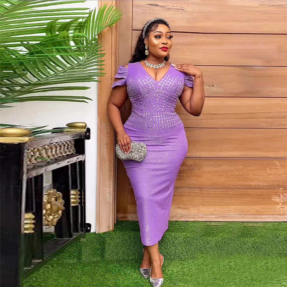Damenbekleidung V-Ausschnitt sexy Bankettkleid in Übergröße Damenbekleidung heißes Diamant-Kleid mit kleinem Duft_voghion.com