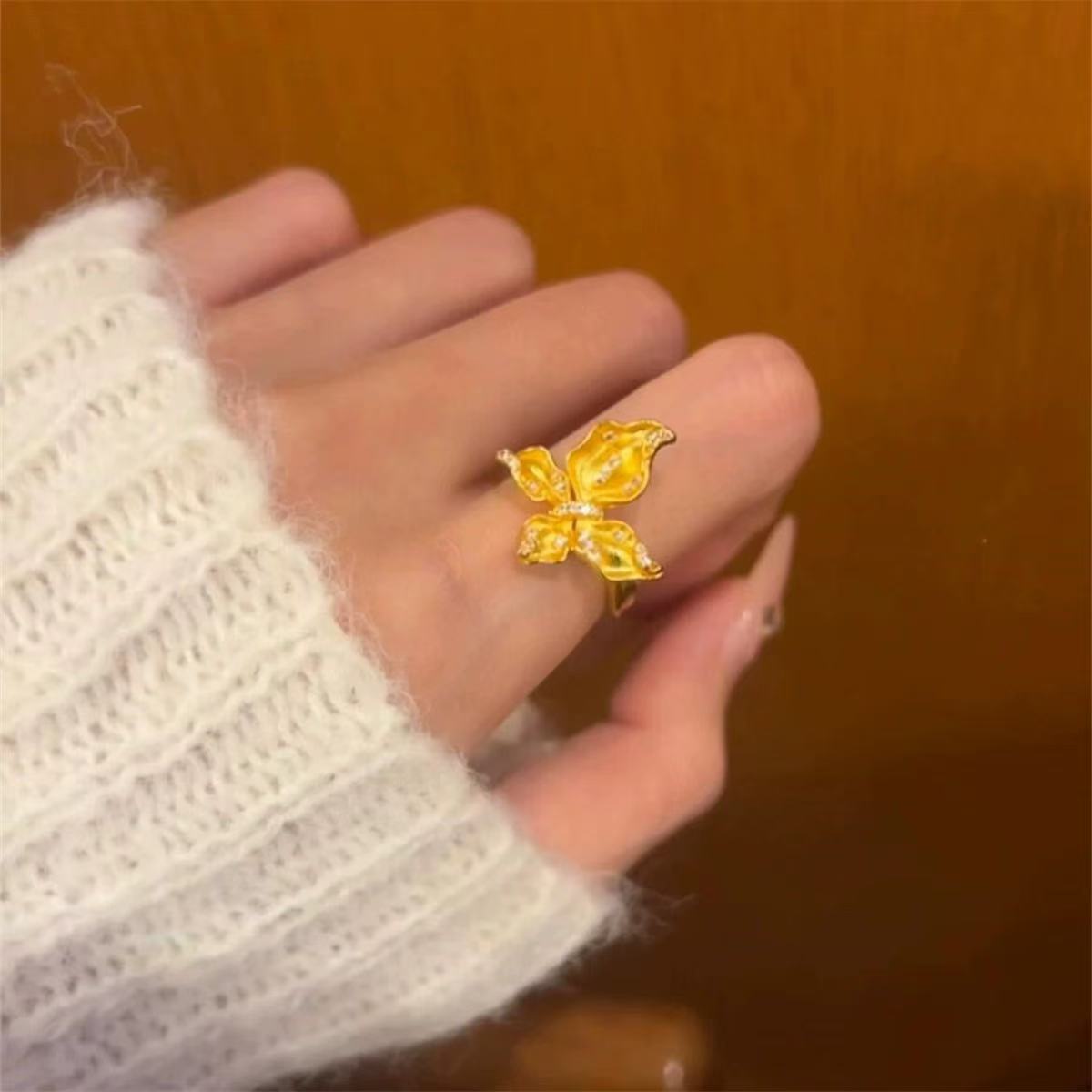Chinese paleisstijl vlinderring voor dames met diamanten_voghion.com