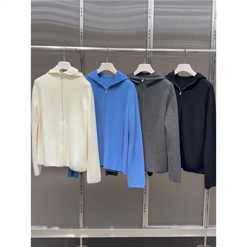 In Stock! 2026 Winter New Style Sheep Wool Knitted Cardigan with Hood, Fashionable, Comfortable, Simple and Stylish Long-Sleeve Top