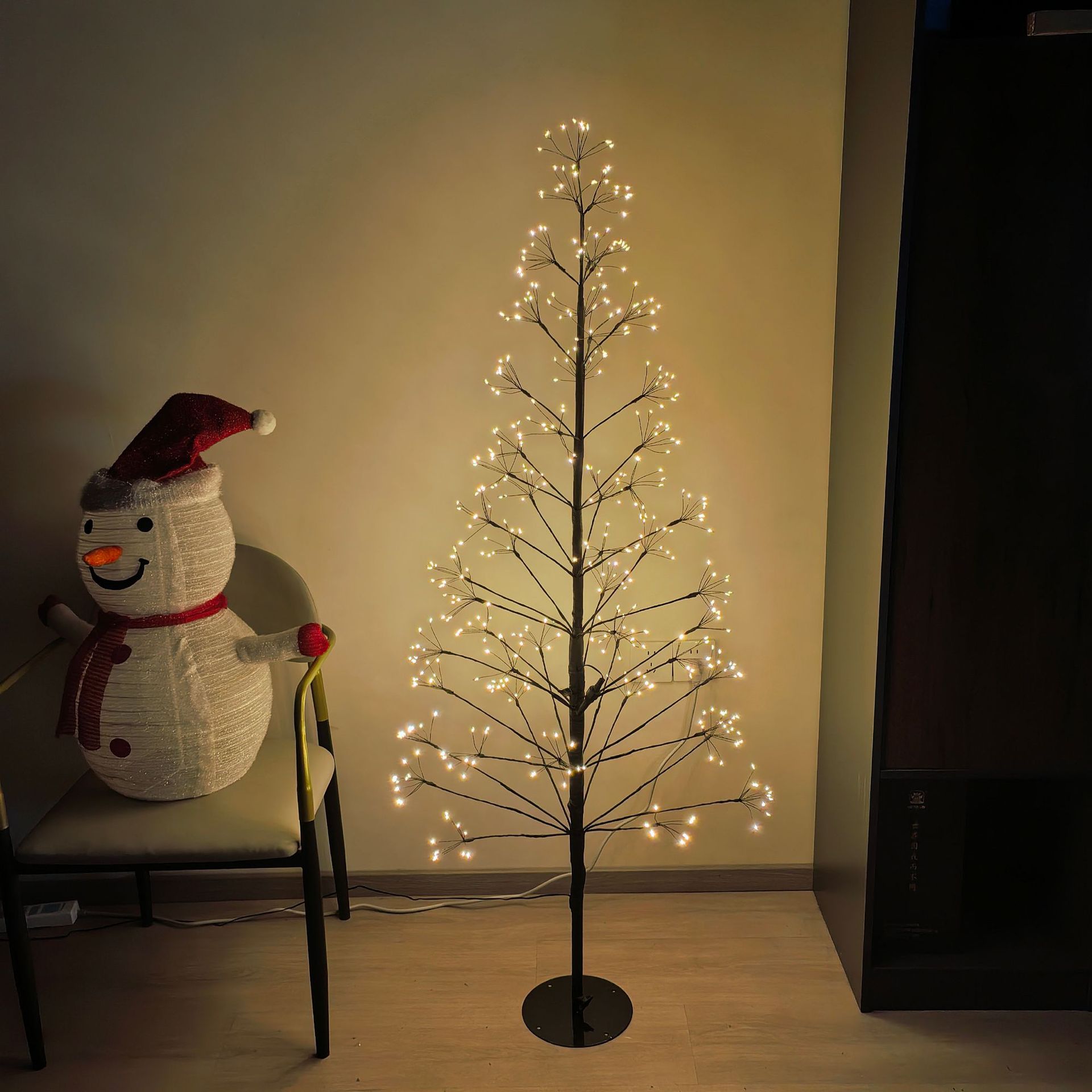 2024 nuevo estilo led luz de árbol de Navidad árbol de fuego flor de plata lámpara de abedul centro comercial hotel decoración de boda lámpara led