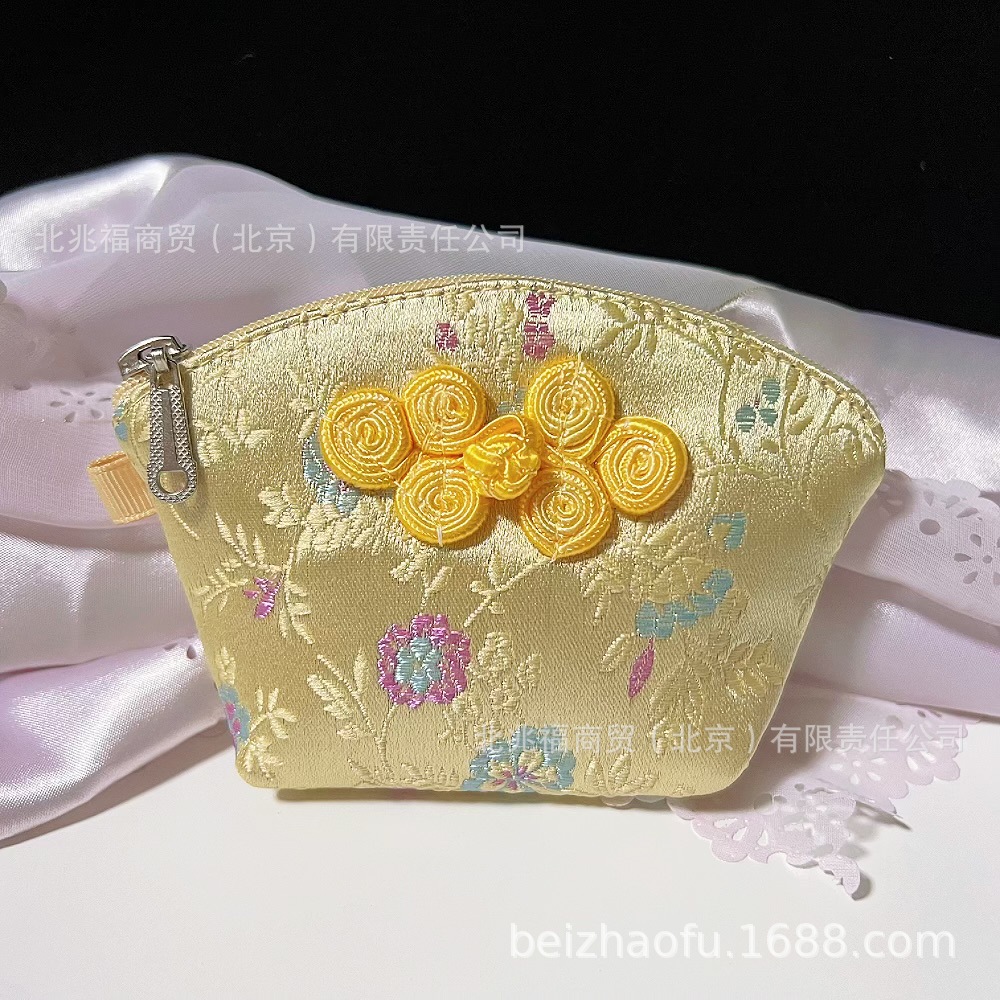 베이지색 데이지 껍질