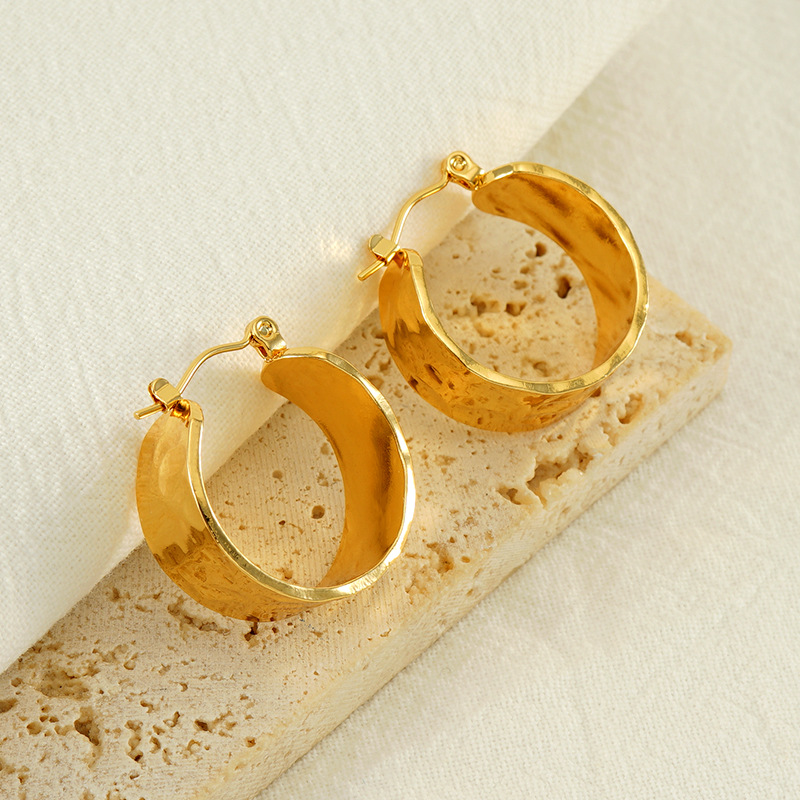 Cruz-frontera europea y americana nueva moda cóncava textura Diseño ancho de acero inoxidable pendientes de moda de acero de titanio del todo-fósforo