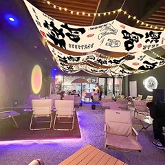 室内天幕焼き鍋店バーベキュー店キャンプ吊り天井装飾居酒屋雰囲気配置背景布カスタマイズ