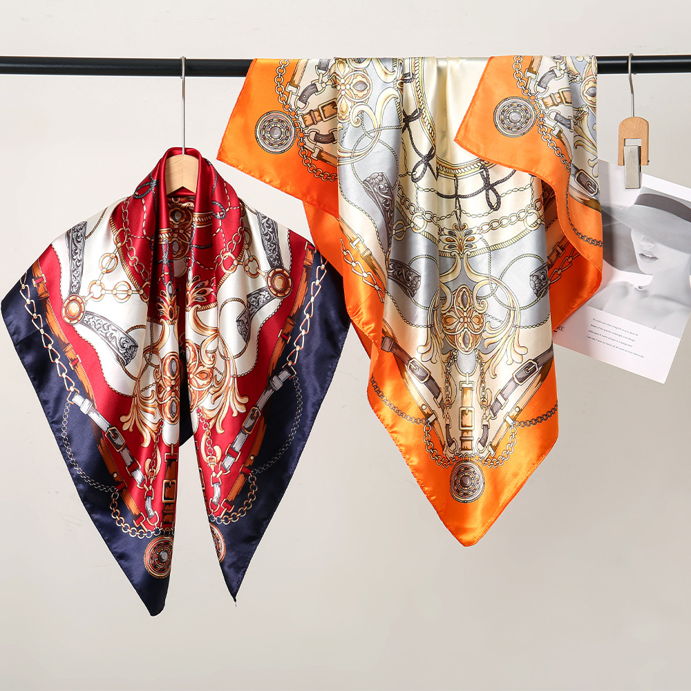 Dulce y fresco diseño 90 satinado bufanda cuadrada brillante y flexible elemento de cadena arte cuello tendencia bufanda de seda para mujer bufanda cuadrada