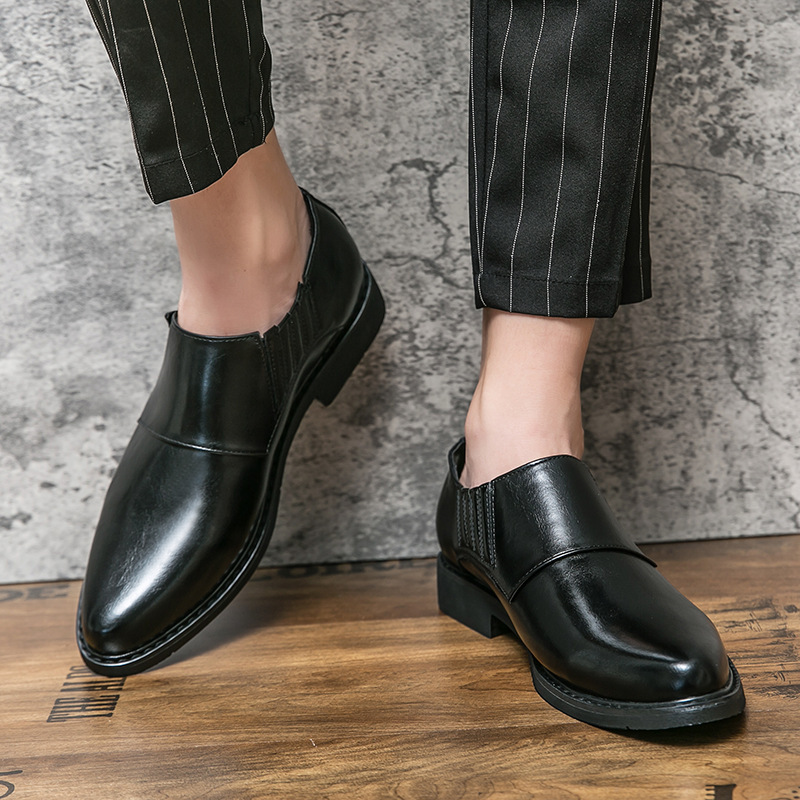 Zapatos de cuero puntiagudos para hombres 2024 cuatro estaciones de tendencia de negocios zapatos casuales juveniles versátiles zapatos de cuero de un solo pie zapatos perezosos