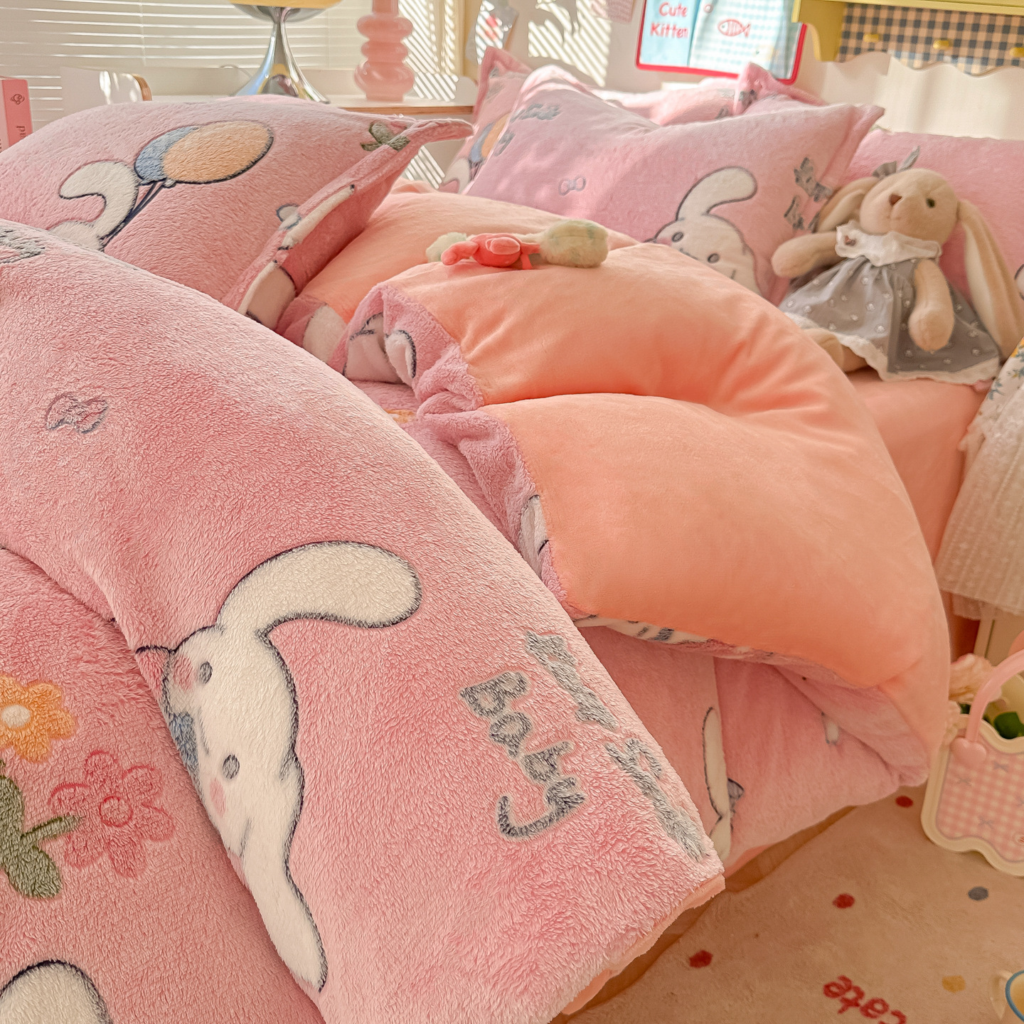 Nuevo invierno para madres y bebés con cuatro piezas de seda de seda de seda de leche cálida con ropa de cama de copo de nieve