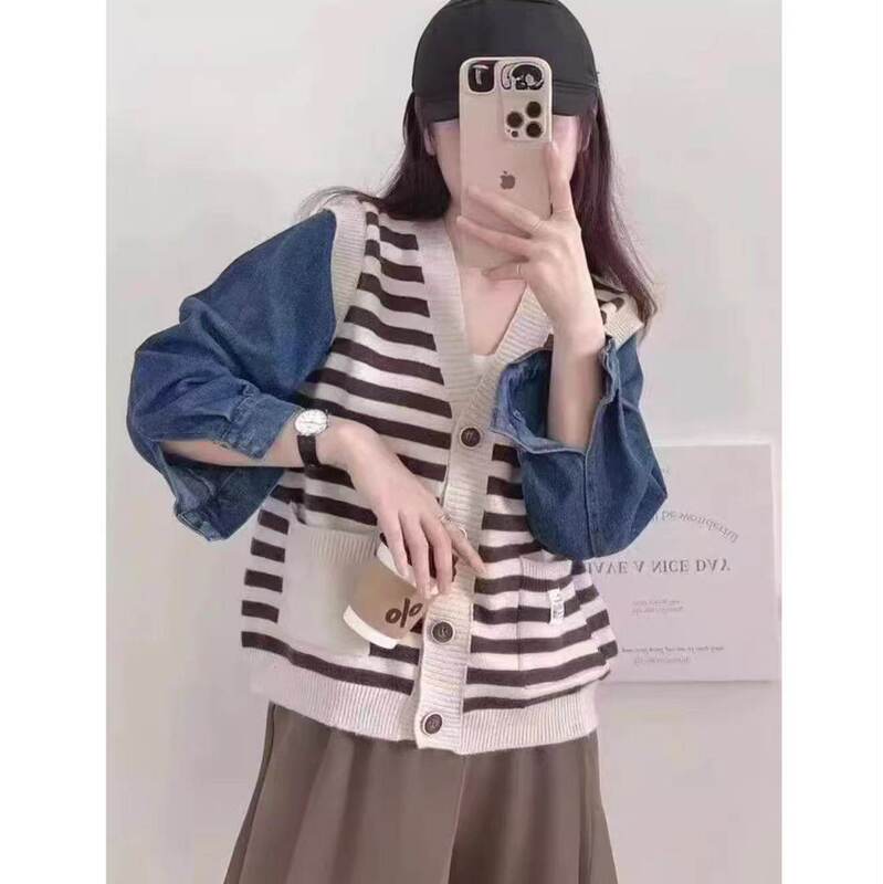Fake Two-Piece Spliced Denim Sweater Jacket Korean Style Loose V-Neck Striped Knitwear in Stock Women's Color-Block Cardigan Fake Two-Piece Spliced Denim Sweater Jacket Korean Style Loose V-Neck Striped Knitwear in Stock Women's Color-Block Cardigan