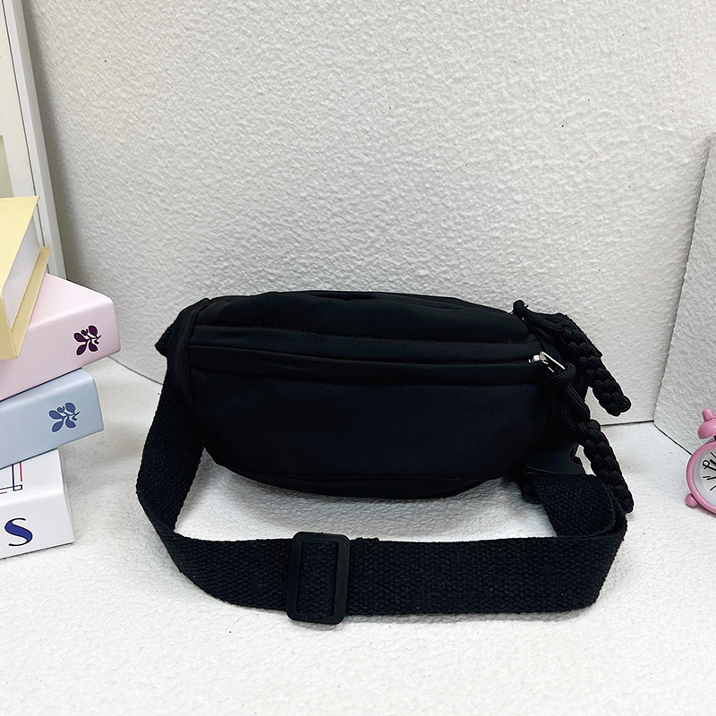 Andralyn Solid Color Minimalist Korean Casual Chest Bag for Spring and Summer New Trendy Instagram Single Shoulder Crossbody Outdoor Bag_voghion.com