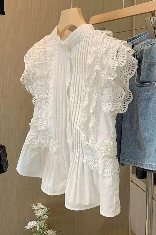 Women's Sleeveless Lace Hollow-Out Ruffle Shirt 2026 Spring/Summer New Design Niche French-Style Vest Top Women's Sleeveless Lace Hollow-Out Ruffle Shirt 2026 Spring/Summer New Design Niche French-Style Vest Top