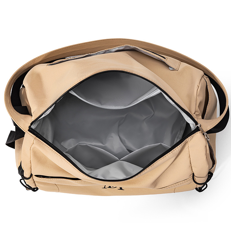 2025 nueva montaña bolsa de viaje al aire libre bolsa deportiva de gran capacidad para mujeres anti-derramamiento bolso de hombro portátil