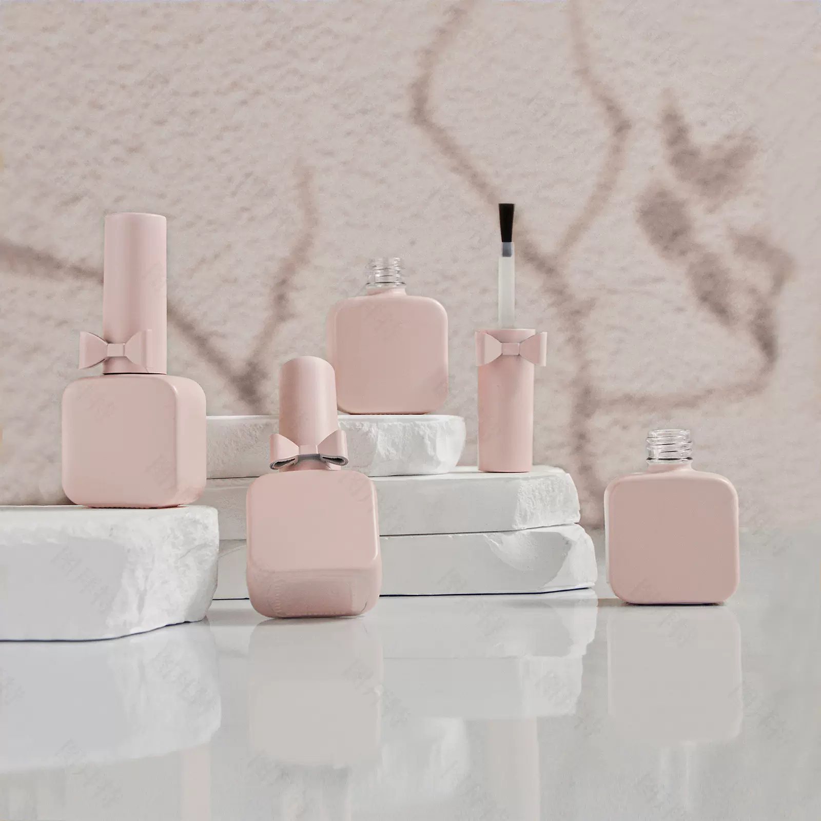 源头工厂甲油胶瓶10ml  粉色现货甲油瓶包材 跨境电商爆款可爱瓶