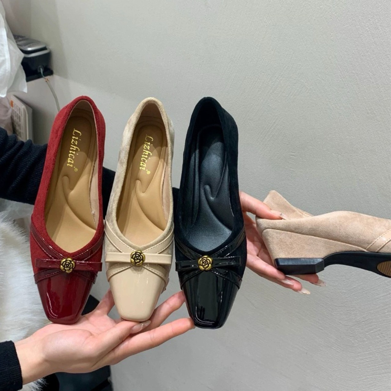 Elegant Soft Bowknot Chunky Heel Women's Shoes, 2026 New Spring And Autumn Square Toe Shallow Camellia Leather Shoes_voghion.com