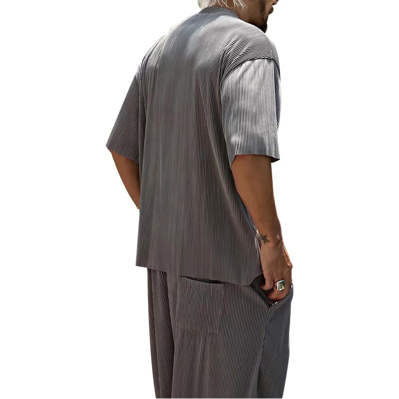 2022 estación independiente de verano europeo y americano rayas verticales de los hombres traje suelto pantalones cortos de manga corta de color sólido traje deportivo casual