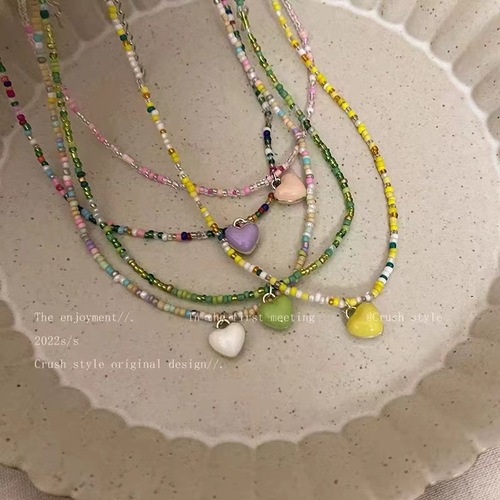 New versatile dopamine forest candy contrast color love beaded necklace cute girl sweet temperament clavicle chain