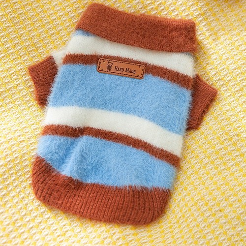 New 2024 Small Dog Clothes Autumn/Winter Two-Legged Sweater Warm Cat Teddy and Bichon Pet Clothes Wholesale