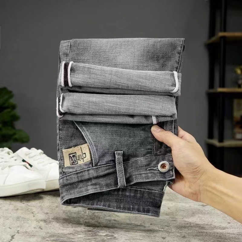 Denim tagliato in estate, gamba dritta sottile e fresca, ricamo del marchio alla moda in stile coreano, pantaloncini in denim di alta qualità per uomo_voghion.com