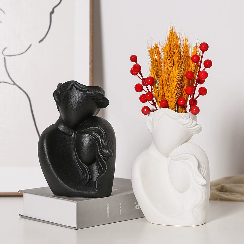 Ins в европейском стиле пара объятия персонаж керамическая ваза украшение дома прихожей отель Цветочная композиция украшение