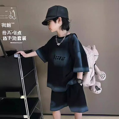 男童酷帥套裝2024新款中大童夏裝漸變色T恤短褲兒童休閒兩件套潮