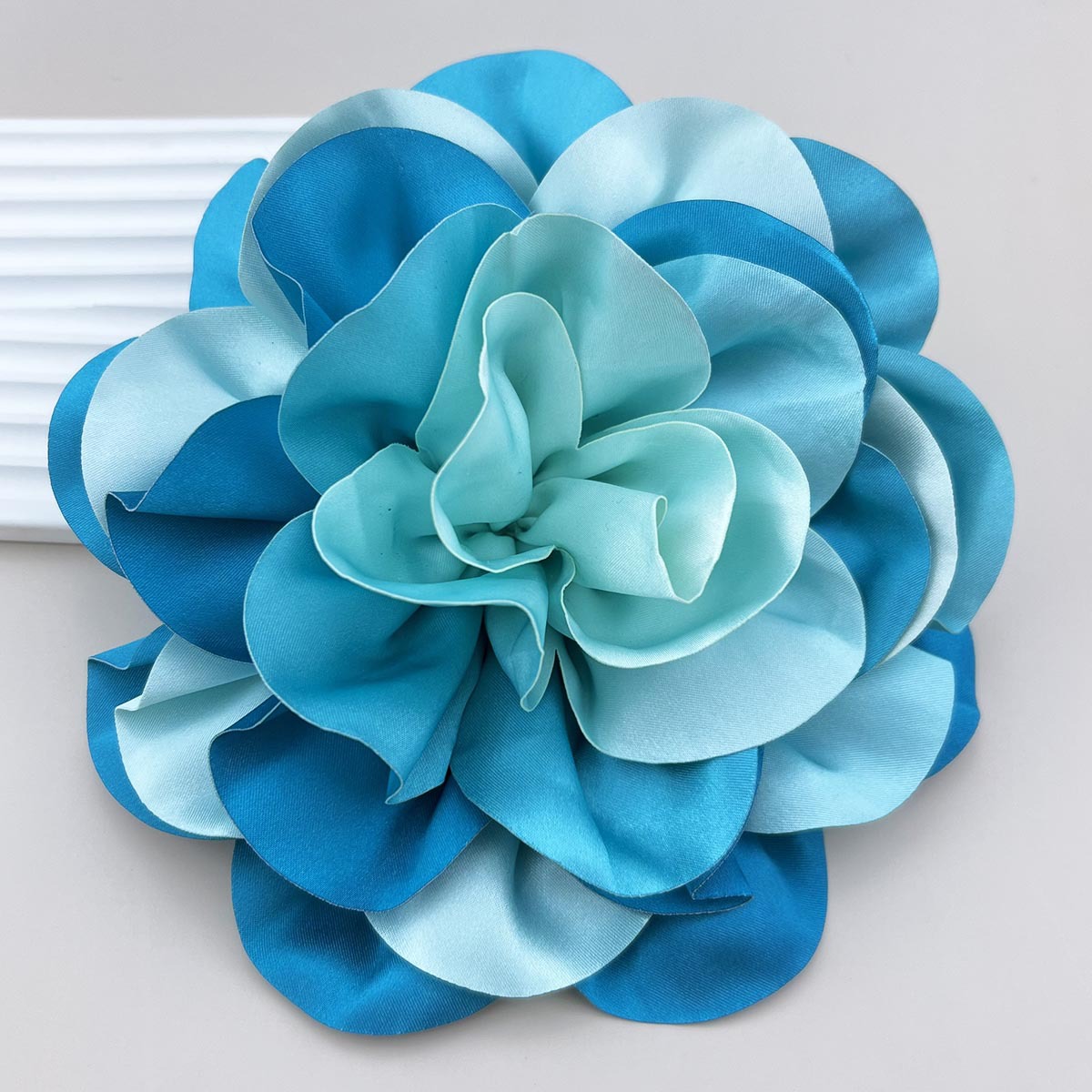 Elegante Flor Tela Mujeres Corsage display picture 5