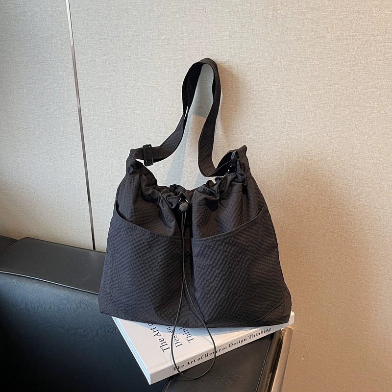 Capacious waterproof nylon one-shoulder bag, travel bag, shoulder bag, drawstring