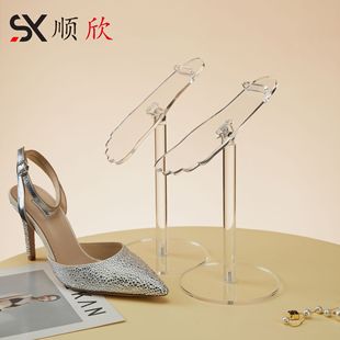 �����OӋ�¿����Ь��Ь�а���չʾ���ә����ߵ���м��Ʒչ��