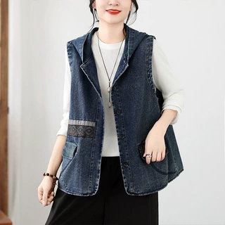 春秋休闲连帽牛仔马甲女无袖百搭短款坎肩外套大码宽松马夹背心潮