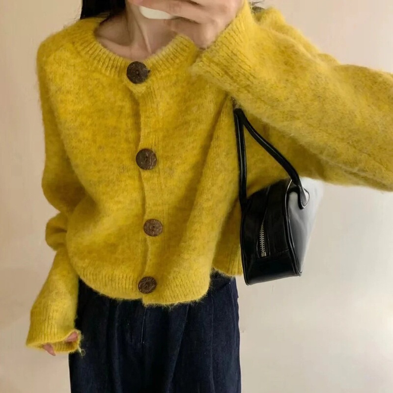 Korean Style New Solid Color Casual Lazy Style Coconut Button Round Neck Sweater Women's Loose Knitted Cardigan Autumn and Winter Top Korean Style New Solid Color Casual Lazy Style Coconut Button Round Neck Sweater Women's Loose Knitted Cardigan Autumn and Winter Top