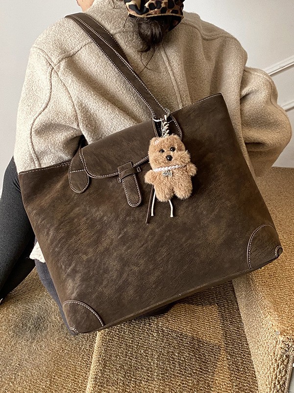 Bolsa de gran capacidad de invierno de mujer nueva moda de moda de alta calidad de lujo ligero viaje ocio mochila
