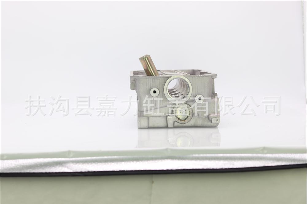 Factory direct auto parts engine cylinder head 4G64 four cylinder sixteen valve cast iron cylinder head 4G64