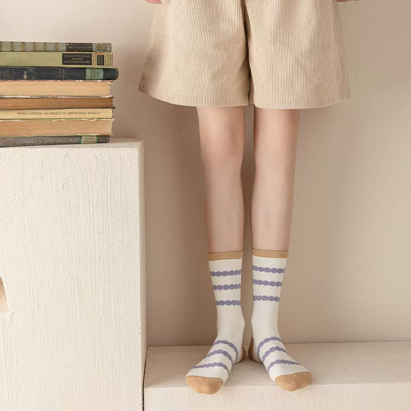 撞色条纹袜子女ins韩版百搭春秋季外穿运动休闲中筒棉袜堆堆袜