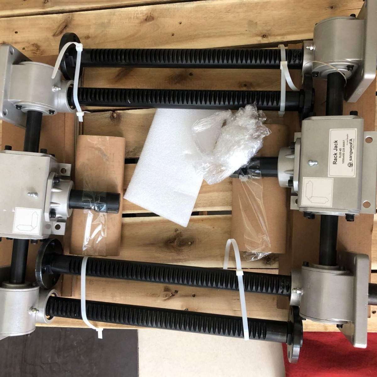 SANGWOOFA  SP100FCJ 500X700-200ST 升降平台升降机动力升降结构