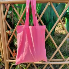 新作の夏の女性カバンは文芸がよく売れています。