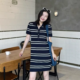 女式针织衫;连衣裙;女式羊毛衫