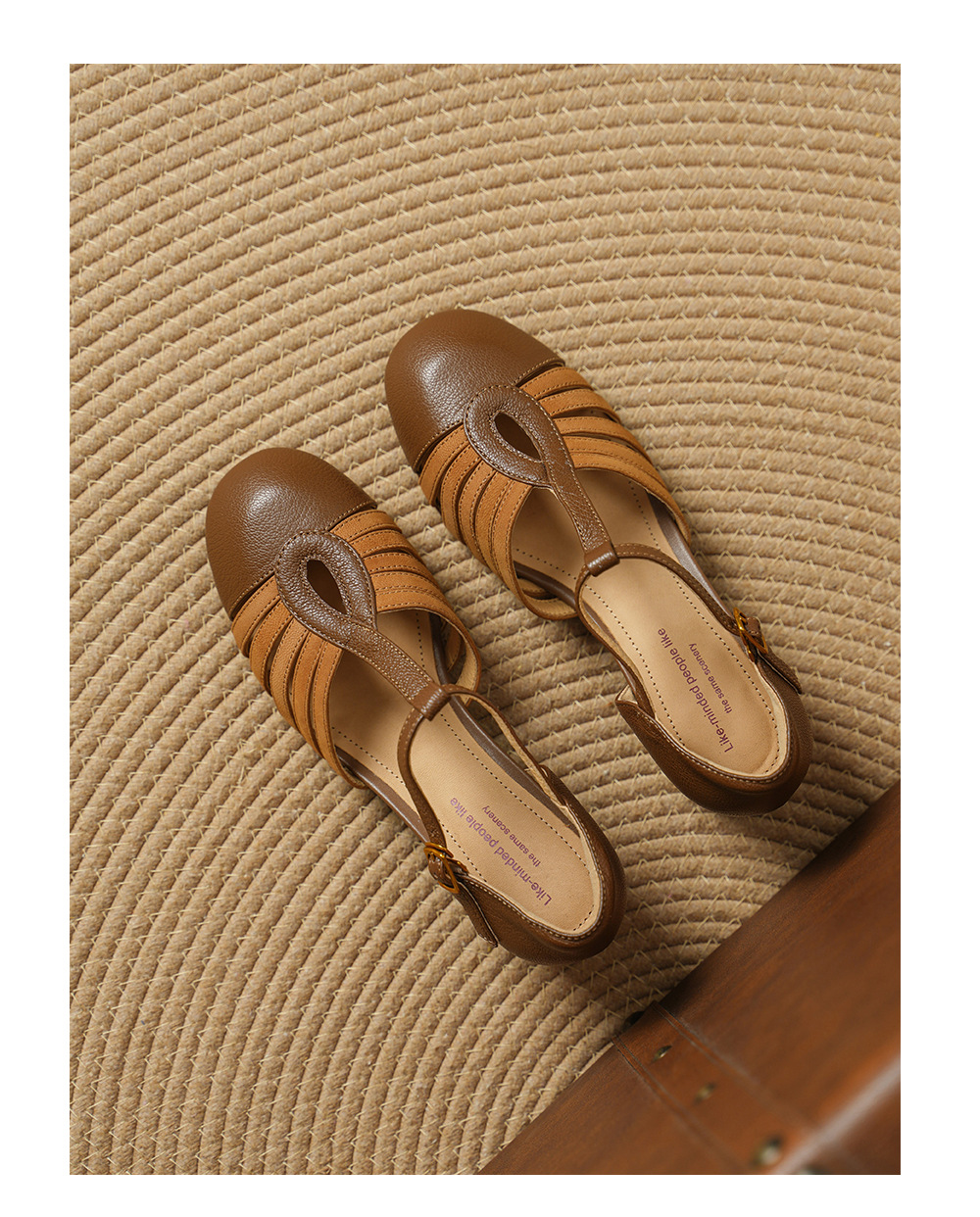 Sandal nữ da cừu bện quai chữ T mũi kín gót 4 cm — đen chi tiết 15