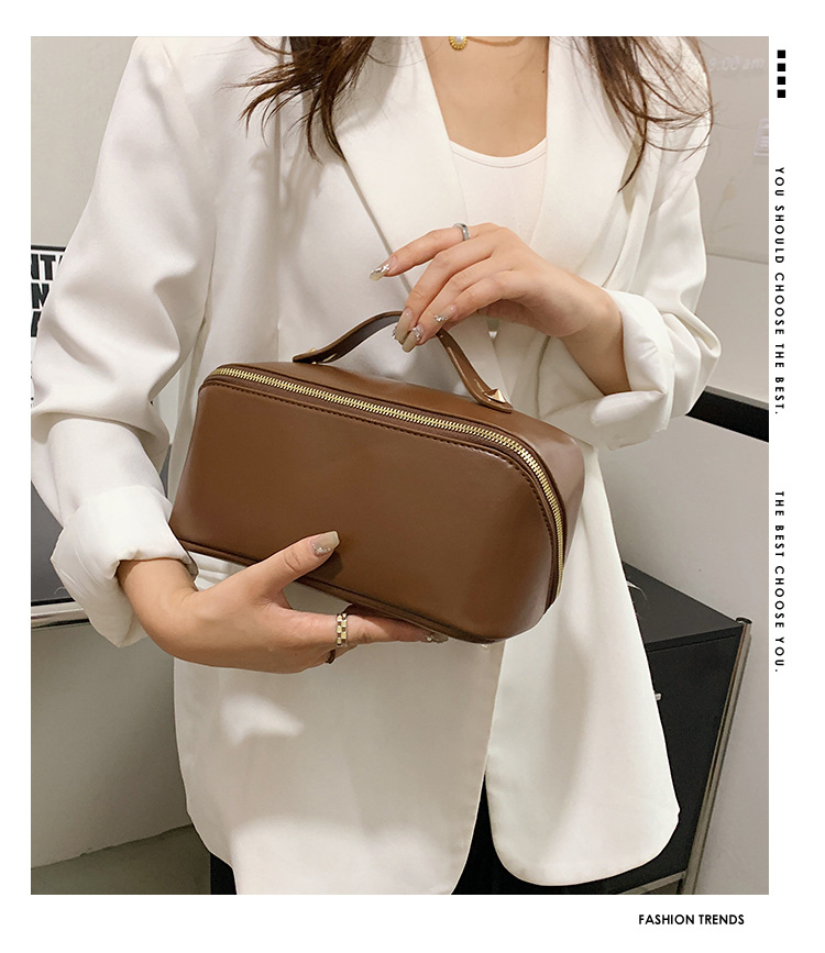 Elegant Basic Solid Color Pu Leather Square butup Bags display picture 1