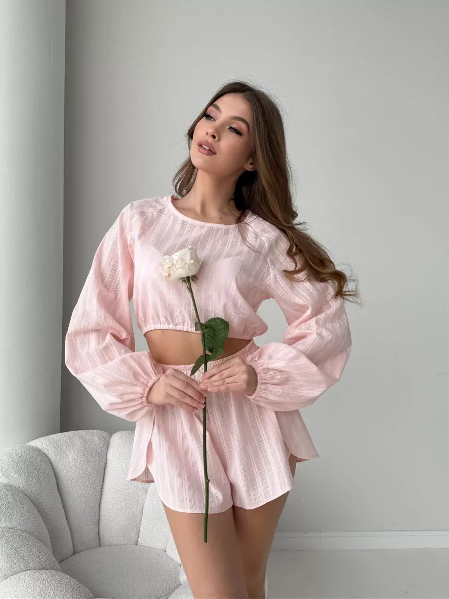 Pijamas rusos transfronterizos europeos y americanos, top corto de manga larga, pantalones cortos con aberturas, traje de dos piezas, casual en casa, mujeres
