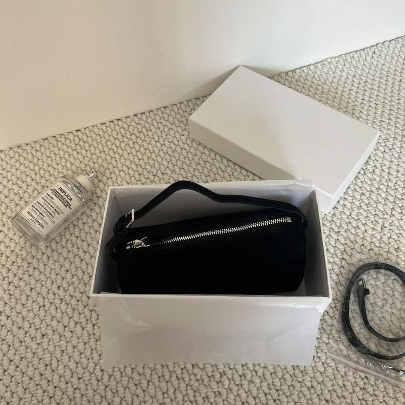 Theアップグレード版の中に羊皮row牛革のペンの筒の包みの反絨皮のわきの下の包みの90sの小さい方の包みの本革の手提げ|undefined