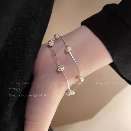 Gypsophila double-layered pearl bracelet for girls, light luxury niche design, high-end bracelet, exquisite stacked hand jewelry