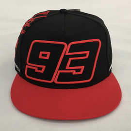 摩托车赛车骑行鸭舌帽刺绣遮阳棒球帽正黑底93左侧大蚂蚁红平帽檐