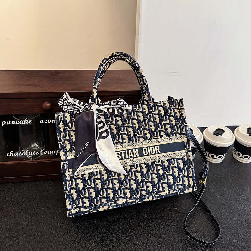 軽豪華大容量刺繍ハンドバッグ2025新品外出百合レディースバッグサラリーマン通勤トートバッグ|undefined