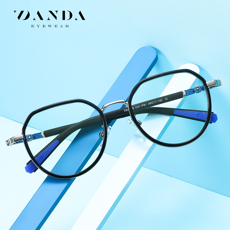 2022 gafas de luz anti-azul para niños marco redondo de moda estudiante de la escuela primaria protección ocular gafas lisas TR5126 ultra ligero puede coincidir con la miopía